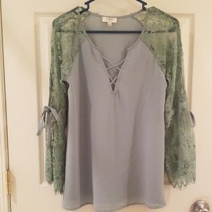 Umgee 3/4 length blouse